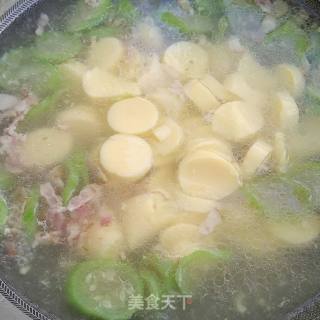 Bacon and Loofah Yuzi Soup recipe