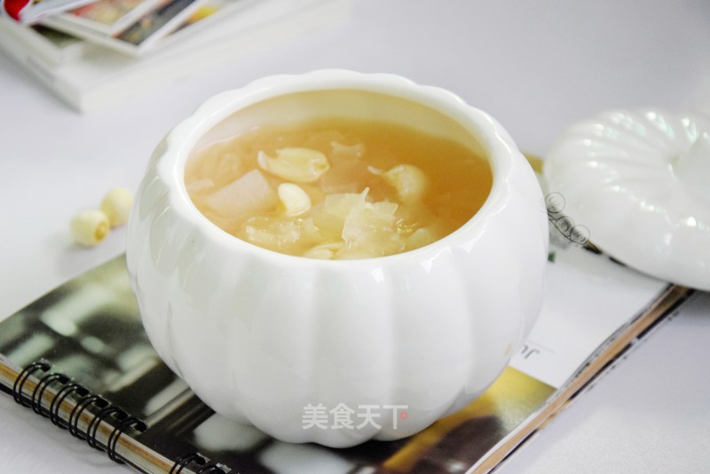 Lotus Seed, Tremella, Winter Melon Soup recipe