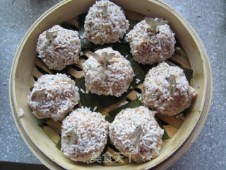 A Banquet Dish with Absolute Noodles---glutinous Rice and Shrimp Balls recipe