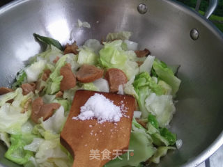 Stewed Cabbage with Hericium recipe