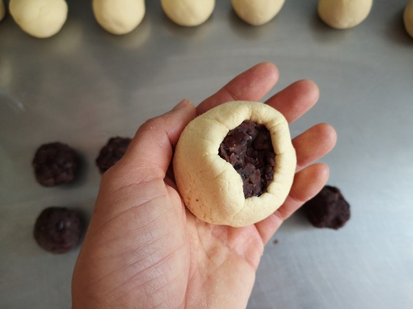 Red Bean Paste Sticky Bean Buns recipe