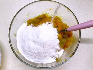 Coconut and Pumpkin Sticky Rice Cake recipe