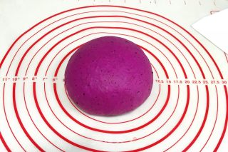 Dragon Fruit Mochi Bread recipe