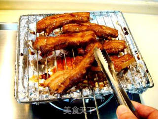 Barbecued Pork with Honey Sauce recipe