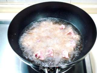 Chopped Ribs to Make "fragrant Fried Inch Bones" recipe