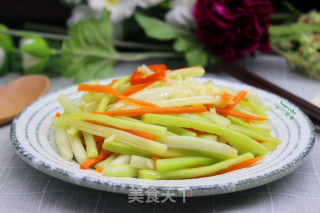 Lose Weight in Spring, Start with Cold Celery recipe