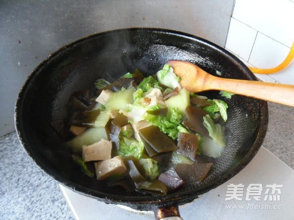 Tofu with Kelp and Cabbage recipe