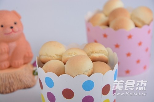 Milky Steamed Buns recipe