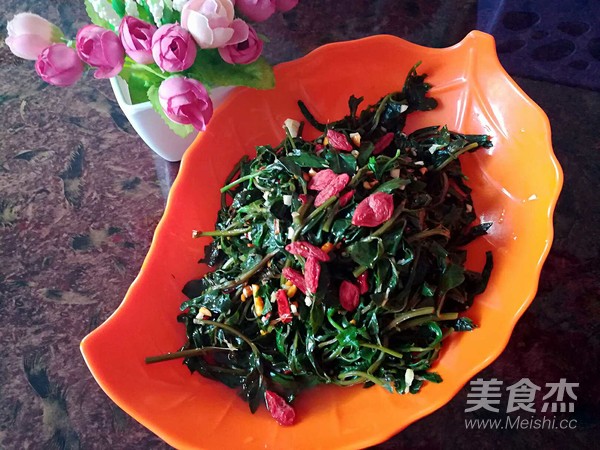 Laoganma Spicy Mixed Wolfberry Leaves recipe