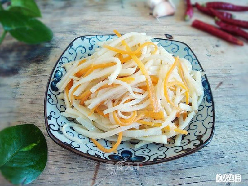 Stir-fried Sweet Bamboo Shoots with Carrots