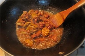 Braised Pork Ribs with Small Abalone recipe