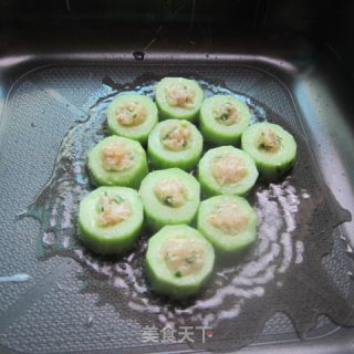 Cucumber Stuffed with Fish Puree recipe