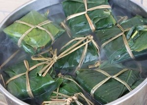 Traditional Wrapped Steamed Rice Dumpling recipe