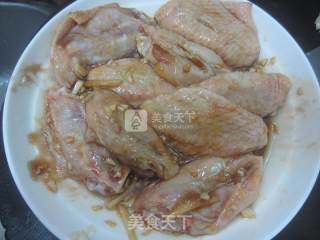 Steamed Chicken Wings with Zongzi Leaves recipe