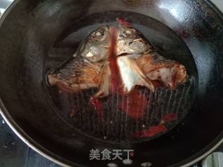 Stewed Fish Head with Mushroom and Tofu recipe