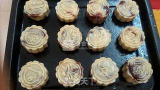 Cantonese Cartoon Bean Paste Mooncake recipe