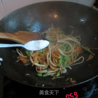 Green Pepper Squid Shredded Radish recipe