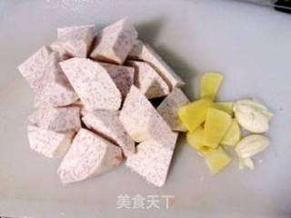 Stewed Chicken with Taro recipe