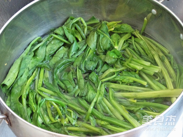 Gold and Silver Spinach recipe