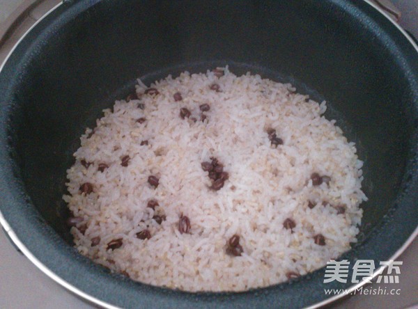 Brown Rice and Red Bean Rice recipe