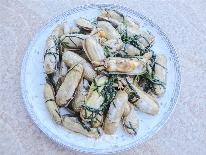 Fried Razor Clams with Leeks