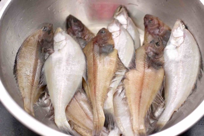 Spicy Cumin Sliced Mouth Fish recipe