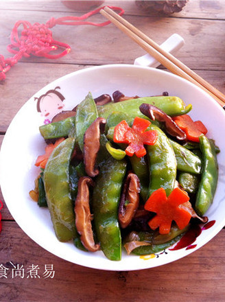 Winter Mushroom and Oyster Fragrant Snow Peas recipe