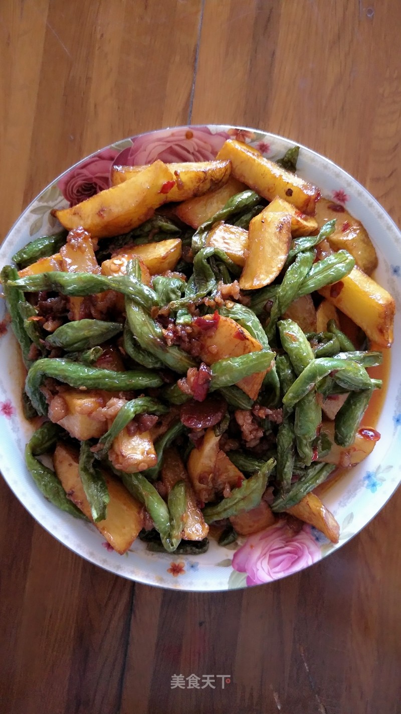 Stir-fried Potatoes and Beans recipe