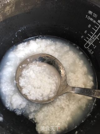 Sophora Porridge with Minced Meat recipe