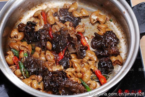 Fatty Sausage with Fungus recipe