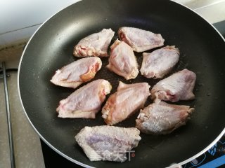 Pan-fried Chicken Wings recipe