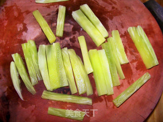 Xinlan Hand-made Private Kitchen [taste Lettuce Strips]——the Petty Bourgeois Fan of Crispy Lettuce recipe