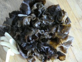 Stir-fried Fungus with Rice White recipe