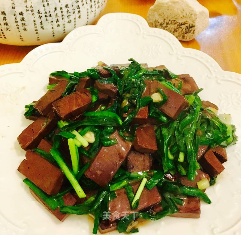 Stir-fried Chives with Blood Tofu recipe