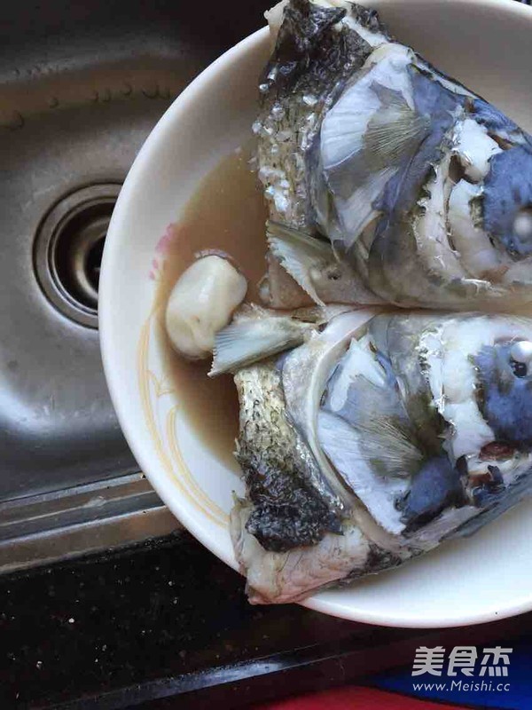 Fried Pepper Fish Head recipe