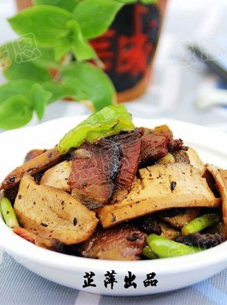 Stir-fried Bean Curd with Hunan Bacon