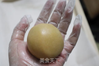 Overbearing Crab Mooncakes recipe