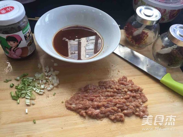 Braised Soft Tofu with Minced Meat and Shiitake Mushroom Sauce recipe