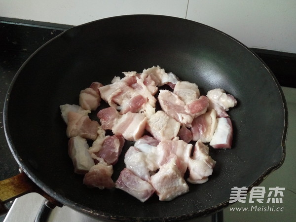 Braised Pork with Chestnut recipe