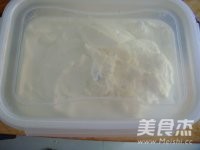 Glutinous Rice Ice Cream with Nuts and Blood recipe