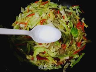 Stir-fried Noodles with Cabbage recipe
