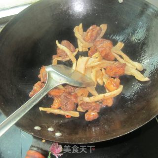 Diced Pork with Dried Radish Strips recipe