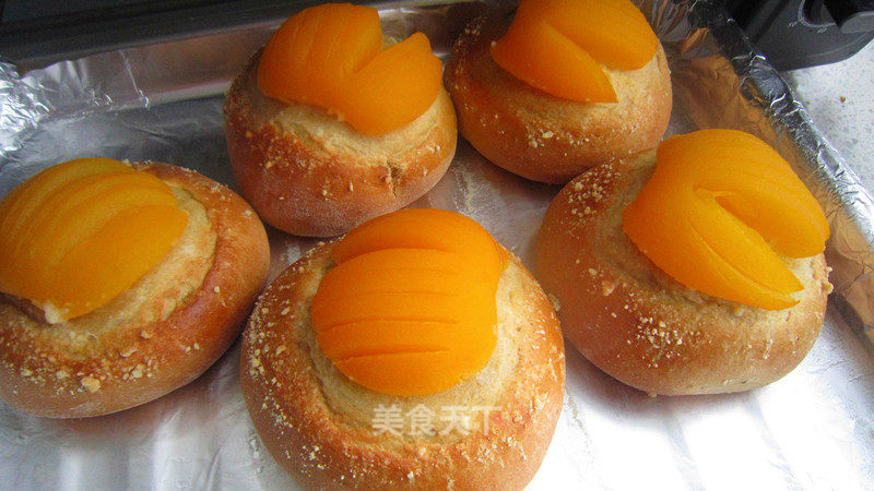 Milky "yellow Peach Bread" recipe