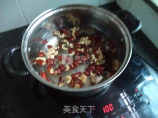 Small Tangyuan, Red Dates and Longan Soup recipe