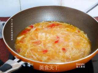 Enoki Mushroom and Tomato Soup recipe