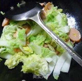 Stir-fried Yellow Sprouts with Corn Hot Dog Intestines recipe