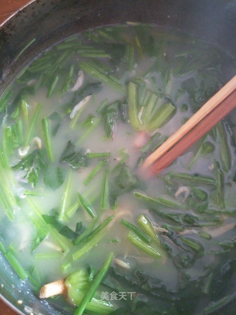 Spinach and Shrimp Skin Soup recipe