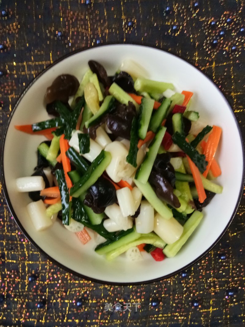 Cucumber with Lotus Root Strips recipe