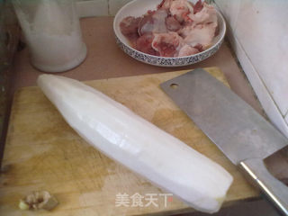 After 61, Make A Big Bone Soup with White Radish. recipe