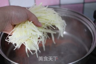 [shredded Potatoes with Cold Salad]——home-made Simple Summer Cold Dishes recipe